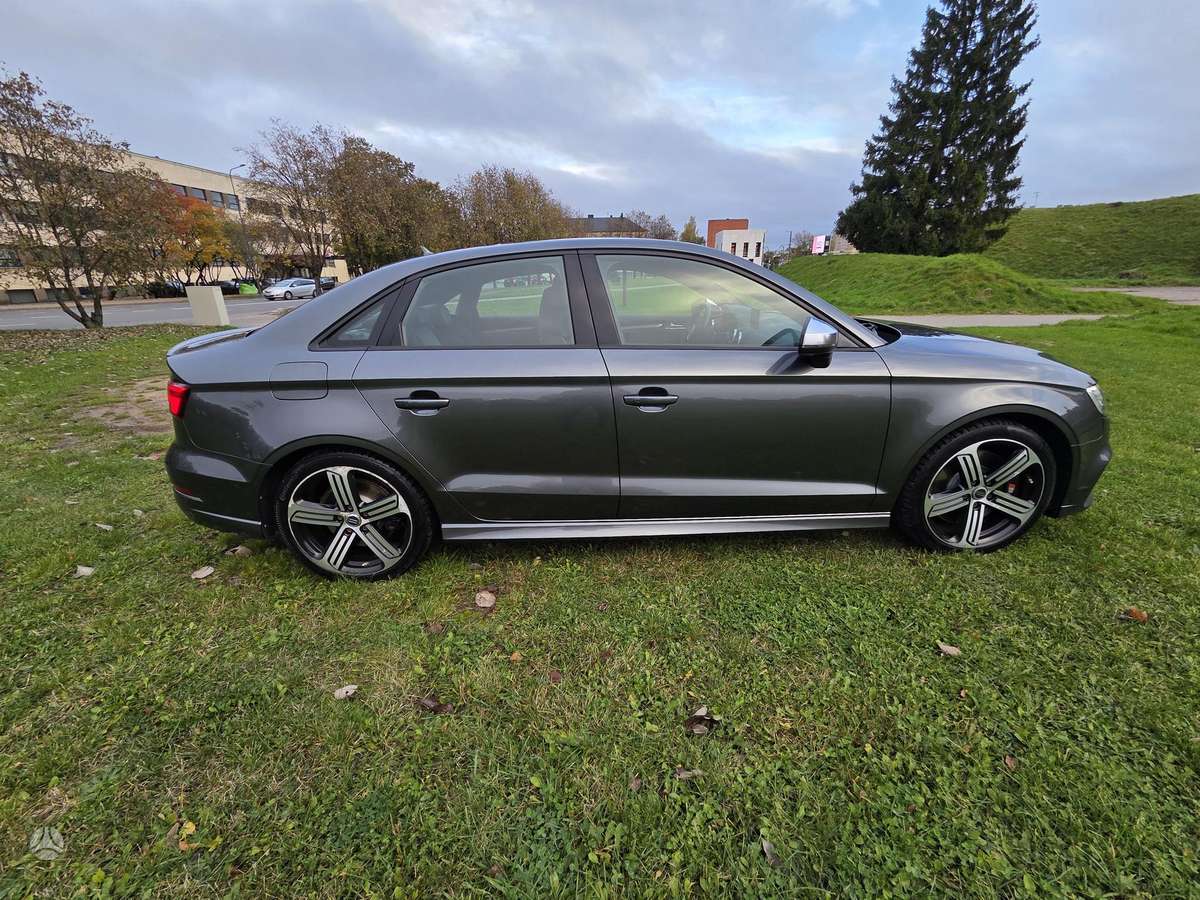 Audi S3, 2.0 l., Седан