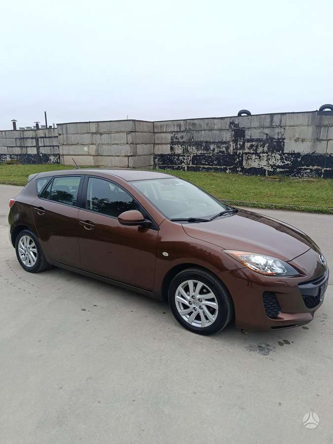 Mazda 3, 1.6 l., Хэтчбек