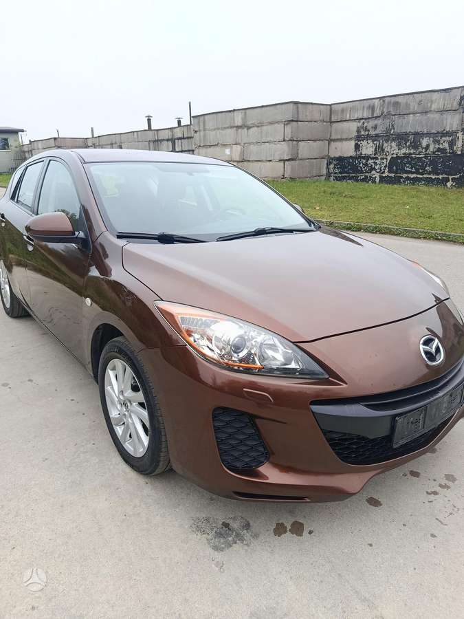Mazda 3, 1.6 l., Хэтчбек