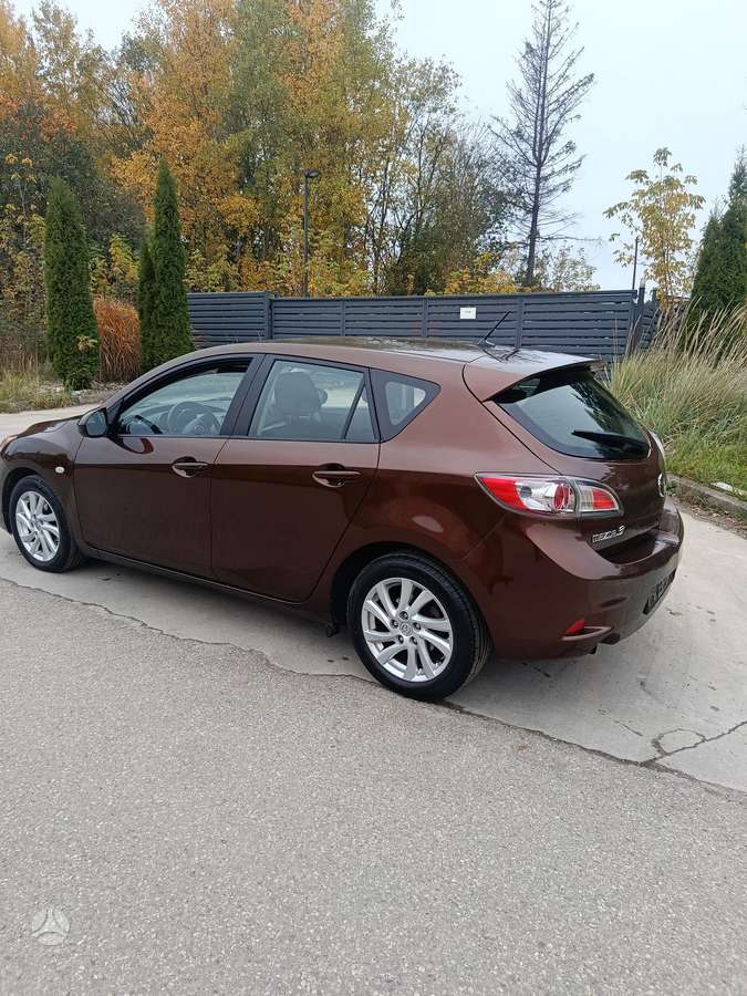 Mazda 3, 1.6 l., Хэтчбек