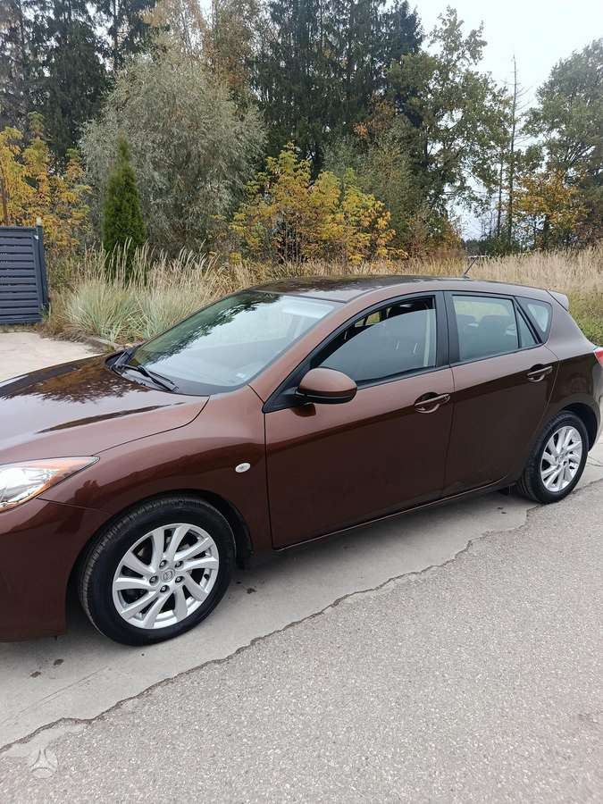 Mazda 3, 1.6 l., Хэтчбек