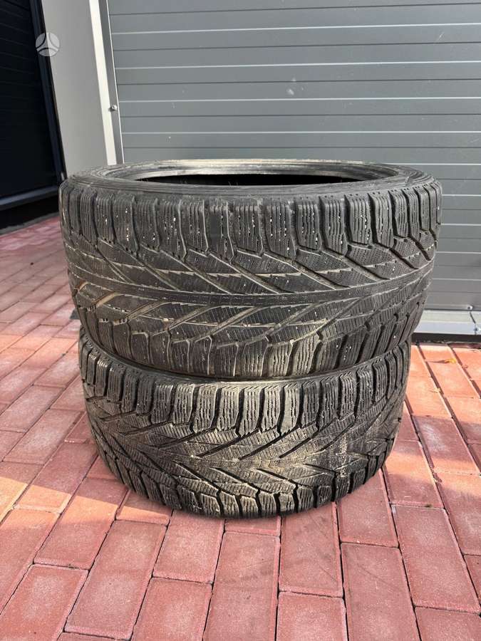 Nokian, всесезонные 275/40 R20