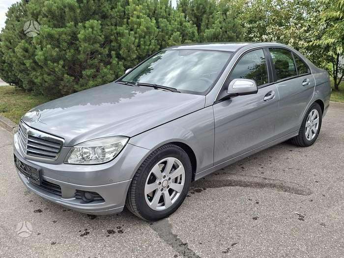 Mercedes-Benz C180