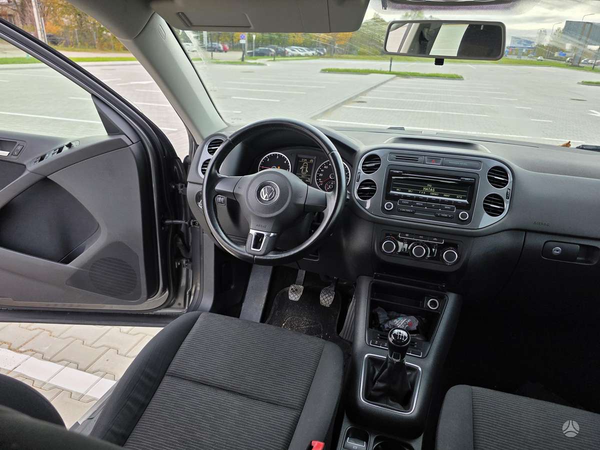 Volkswagen Tiguan 2013 — photo 17