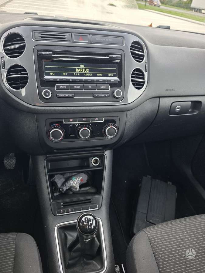 Volkswagen Tiguan 2013 — photo 21
