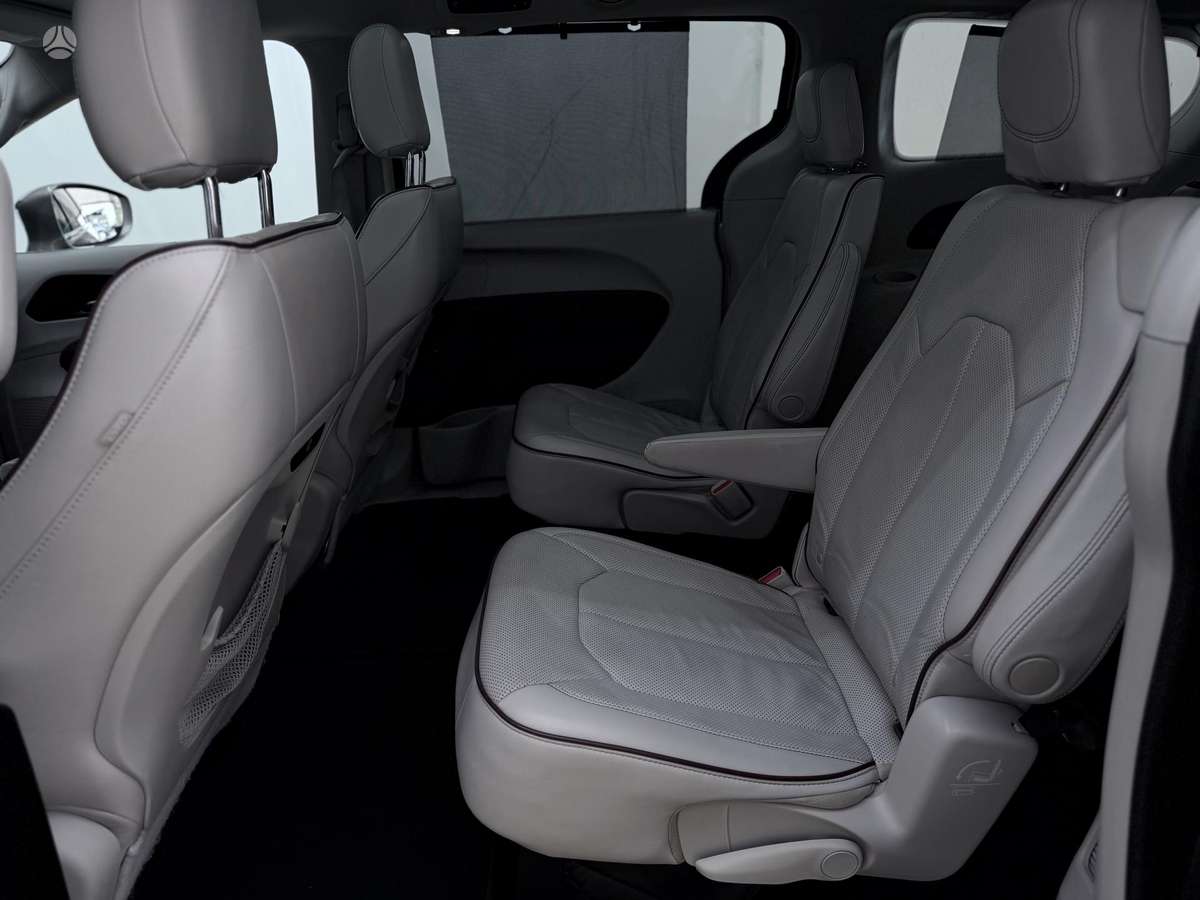 Chrysler Pacifica, 3.6 l., Минивэн