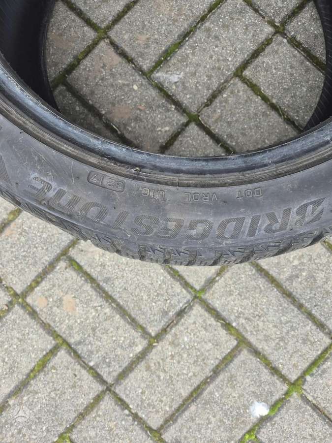 Goodyear, зимние 235/45 R17