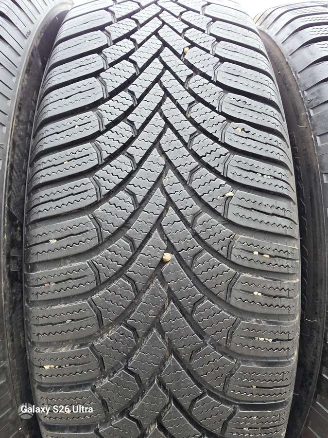 Bridgestone BLIZZAK 6, winter 215/65 R17