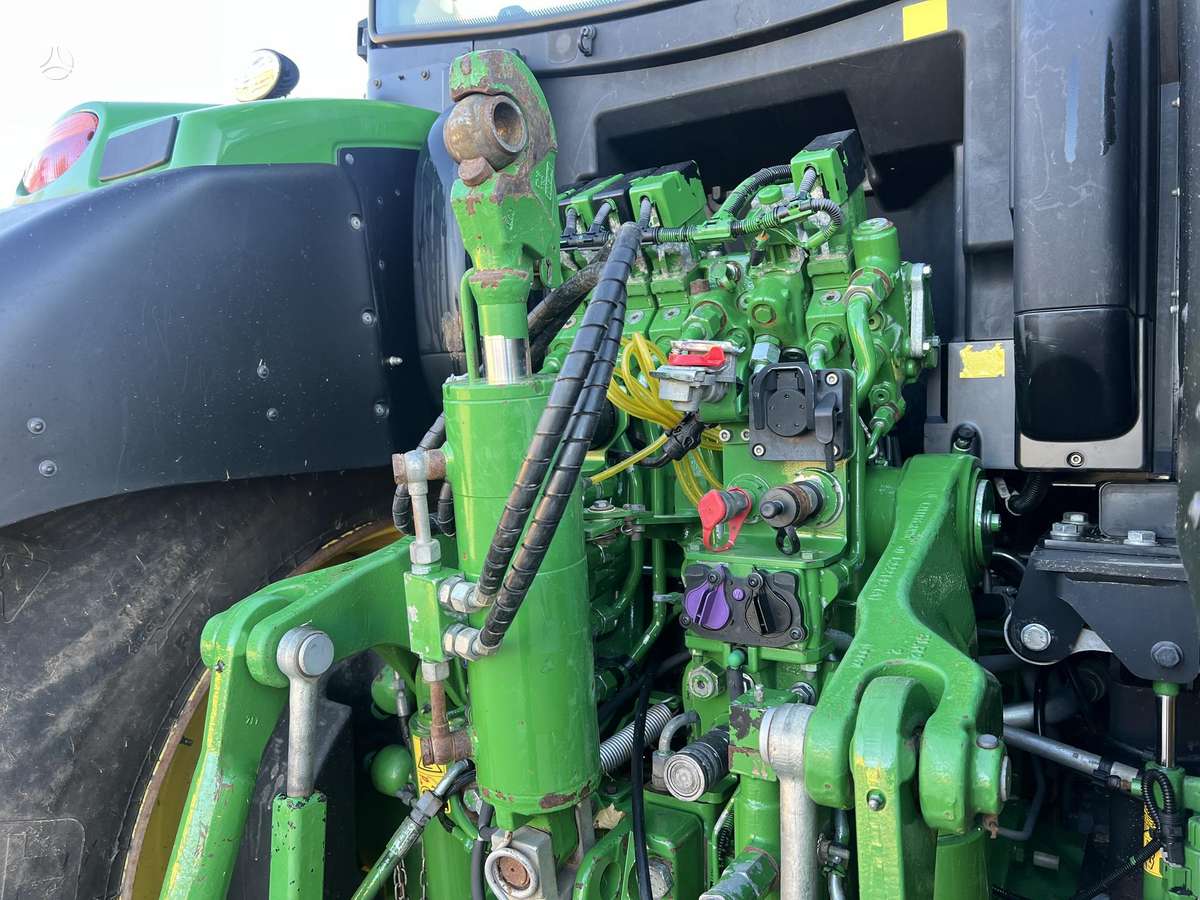 John Deere 6250R, тракторы