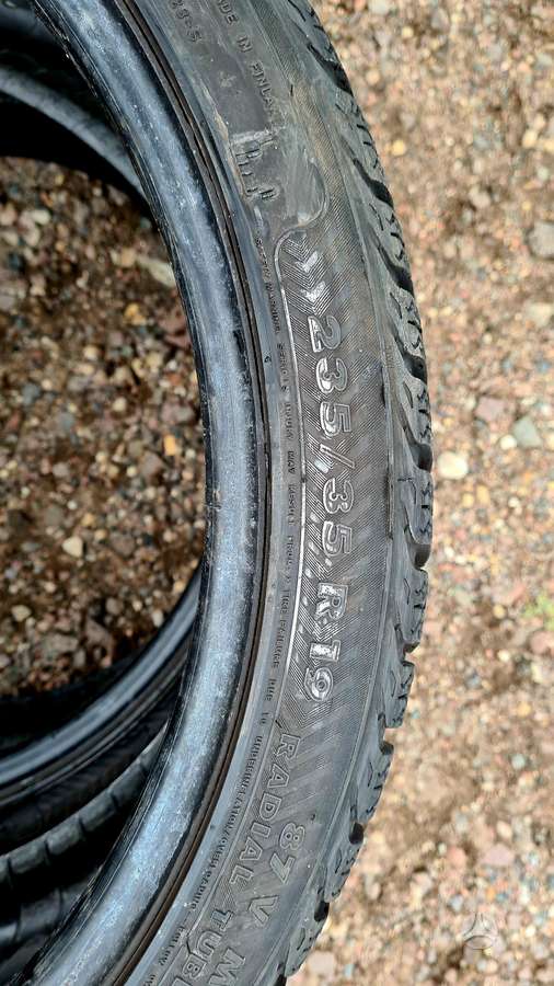Nokian, winter 235/35 R19
