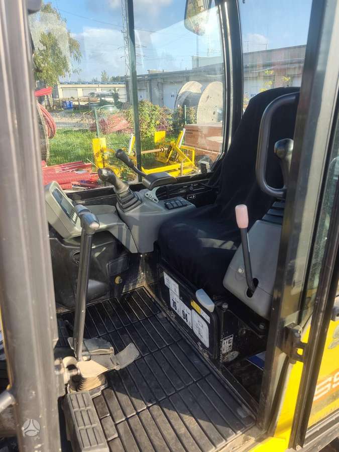 Yanmar SV26, mini excavator