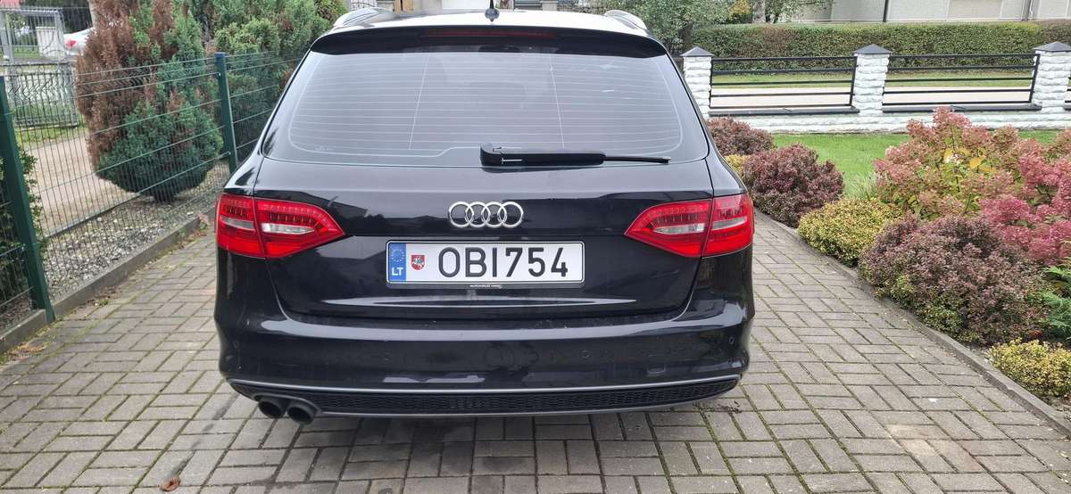 Audi A4, 2.0 l., Универсал