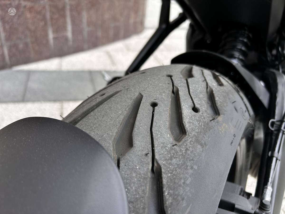 Triumph Trident 660cc, street / классические