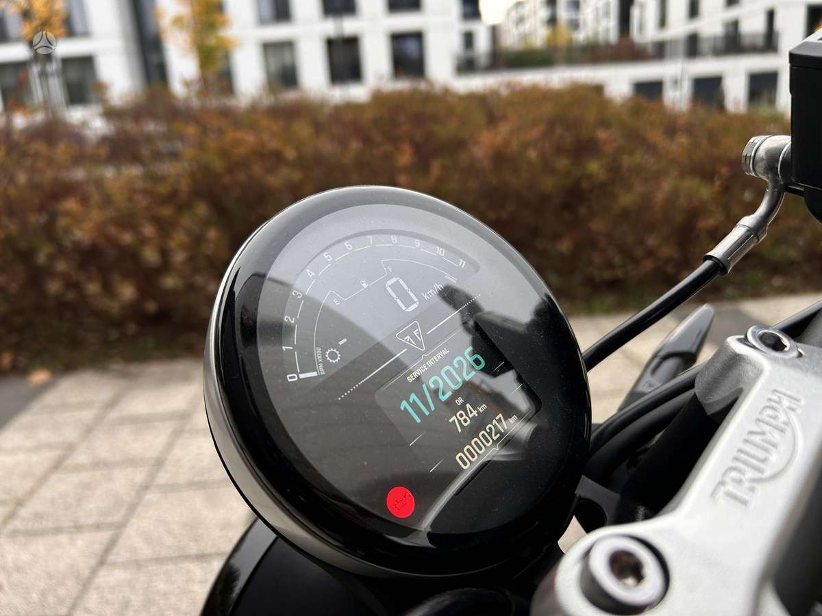 Triumph Trident 660cc, street / классические