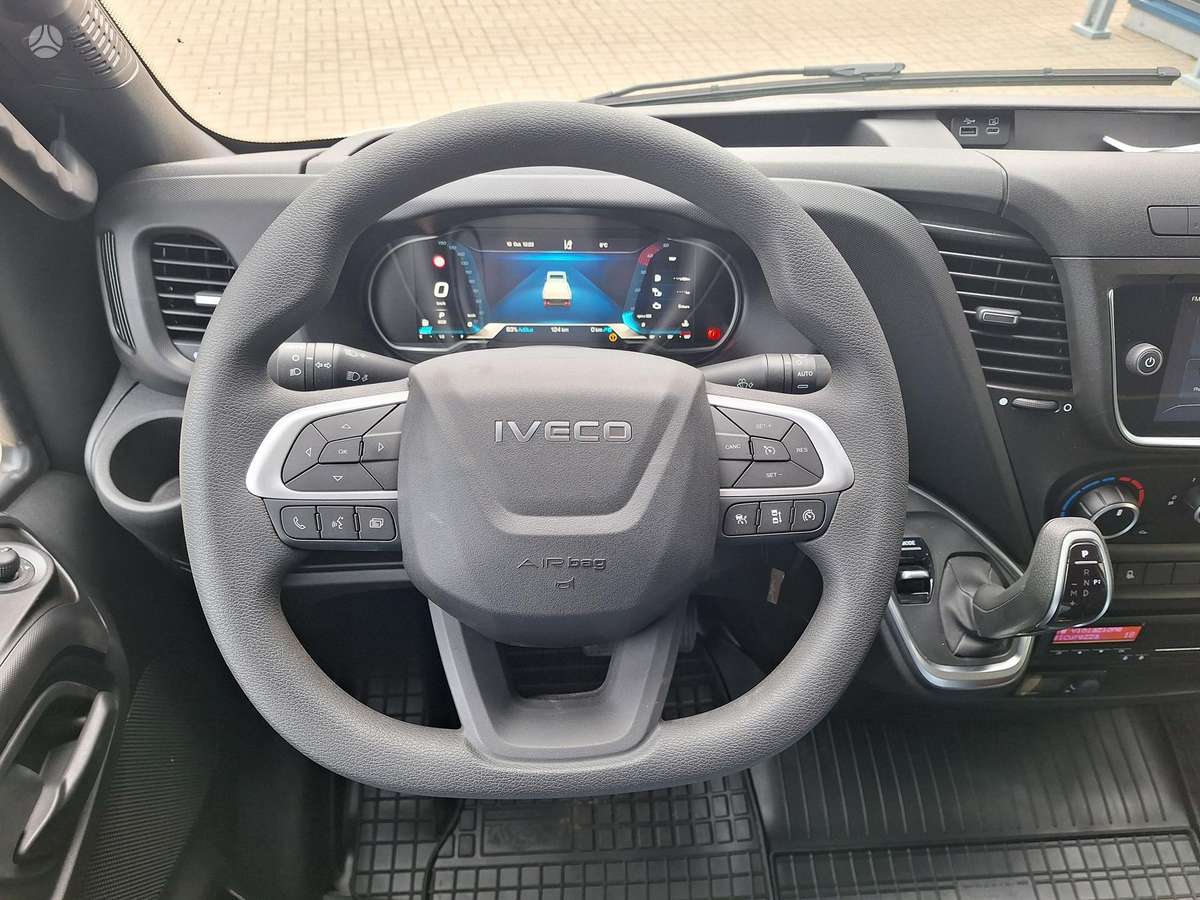 Iveco Daily, бортовые с тентом