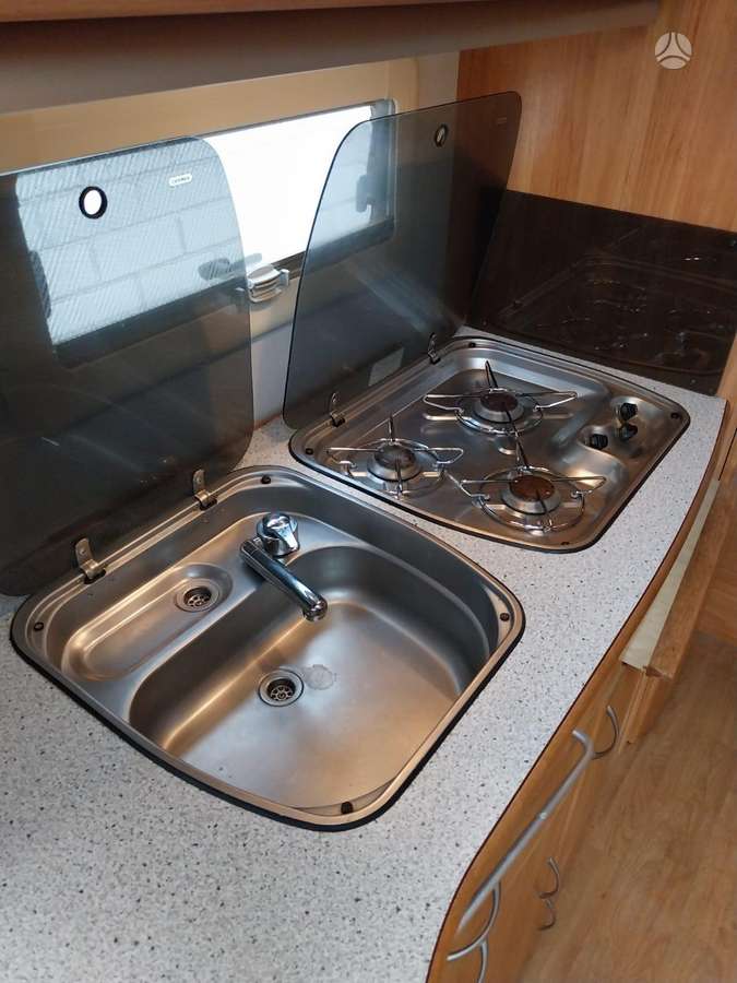 Kabe Polar 590, caravans