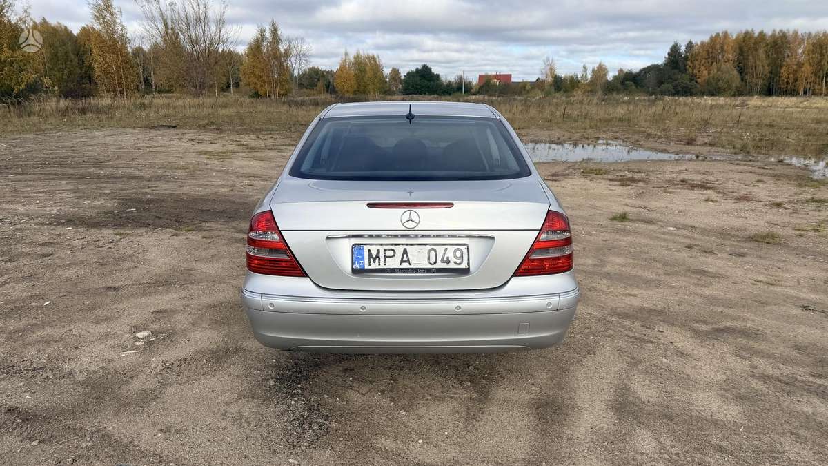 Mercedes-Benz E220, 2.2 l., Седан