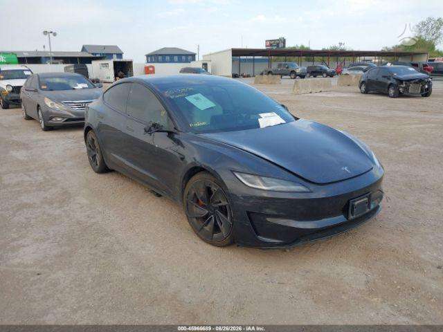 Tesla Model 3, hečbekas