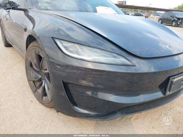 Tesla Model 3, hečbekas