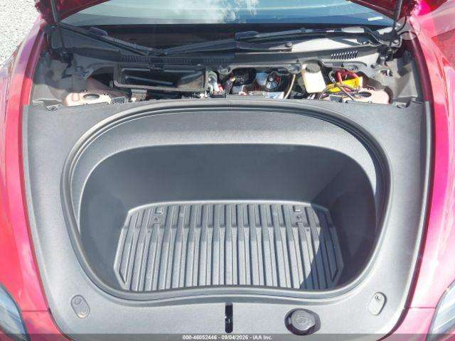 Tesla Model 3, Хэтчбек