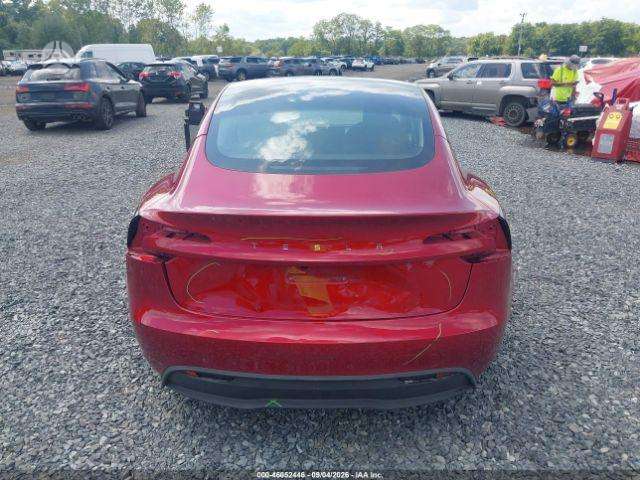 Tesla Model 3, hatchback