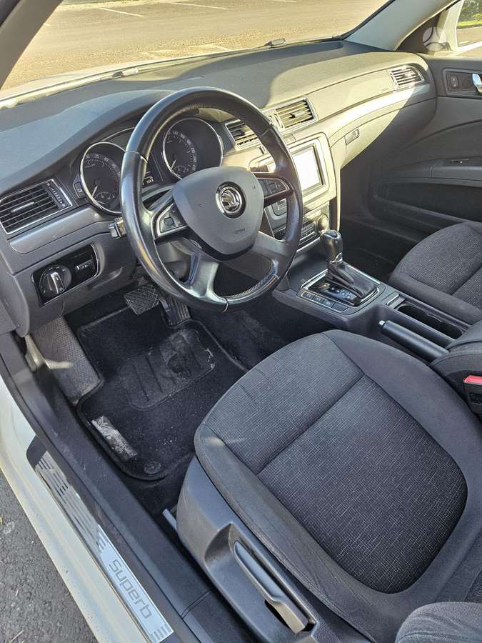 Skoda Superb, 2.0 l., Универсал
