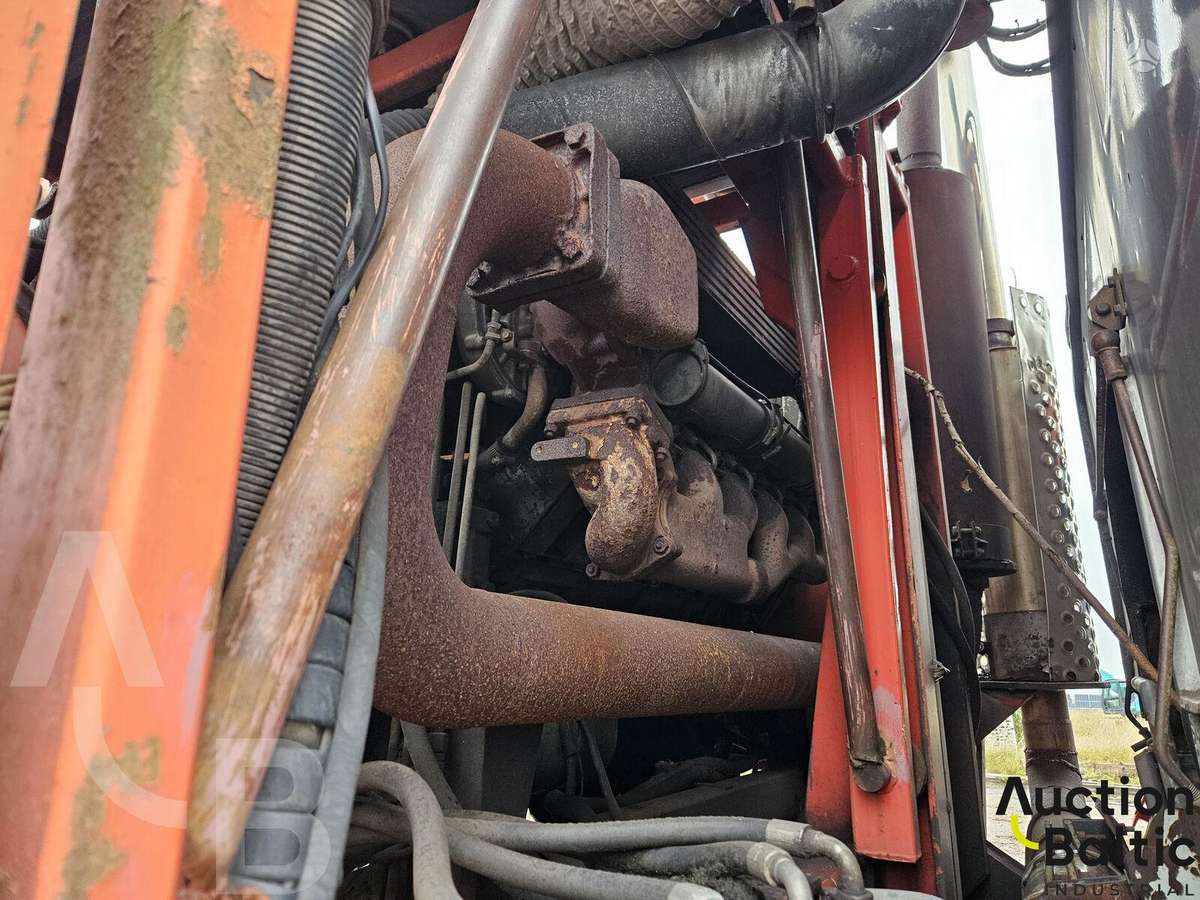 Sisu SM300, mulchers / grinders