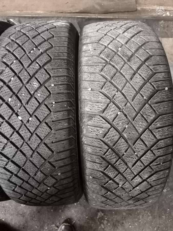 Continental, всесезонные 235/55 R19