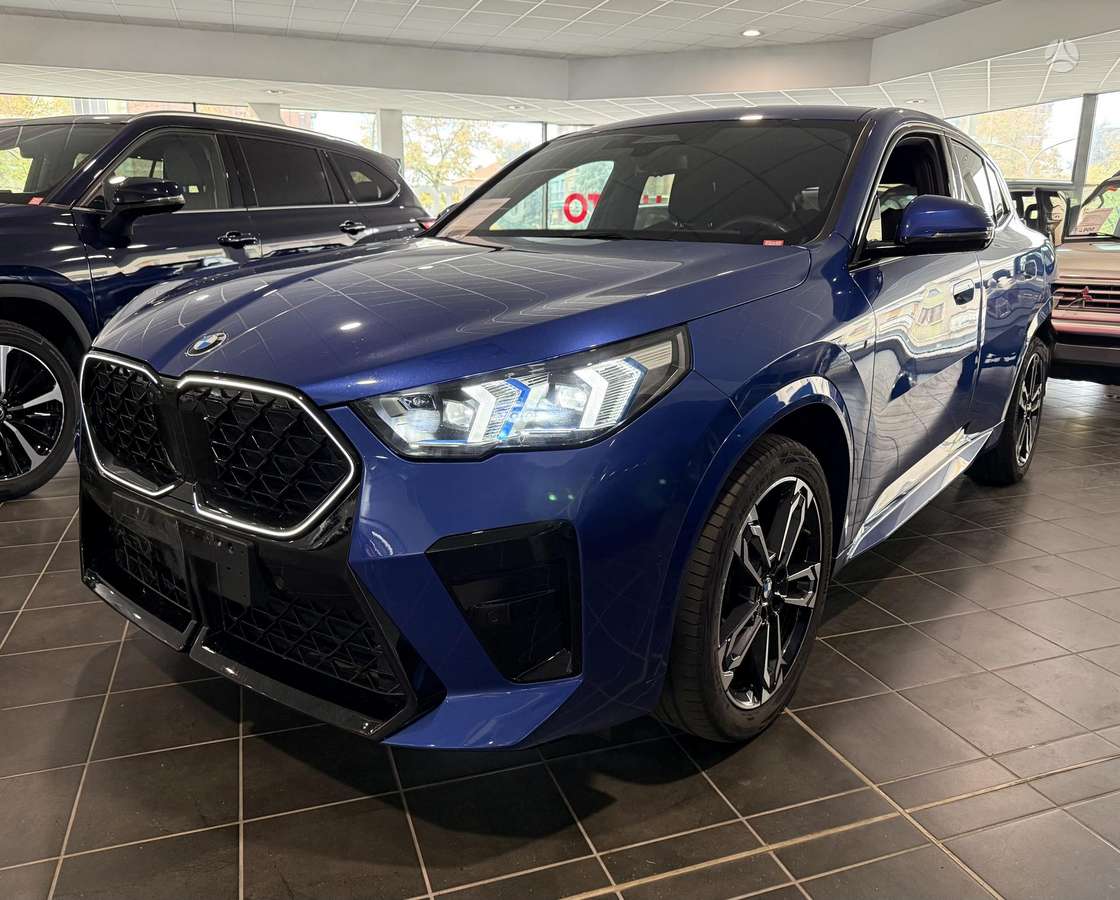 BMW X2