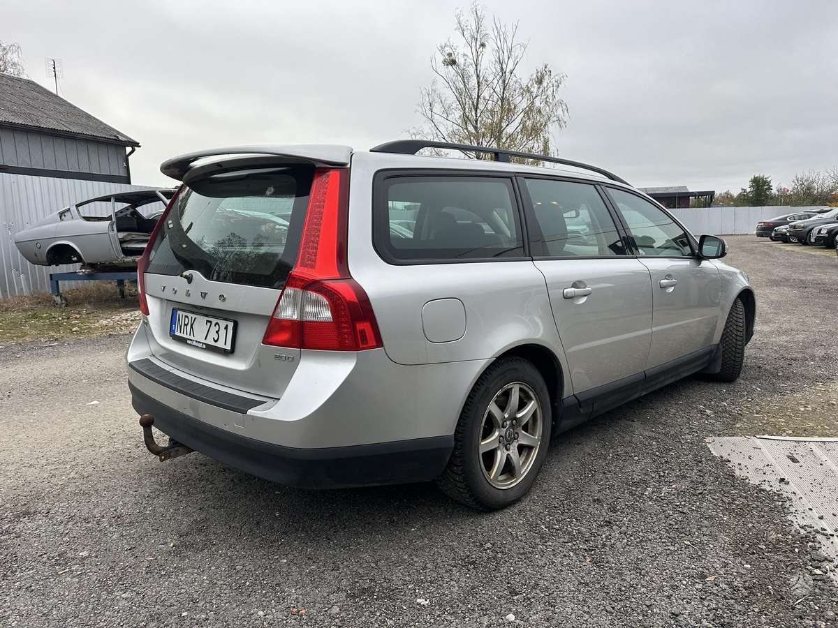 Volvo V70, 2.0 l., Универсал