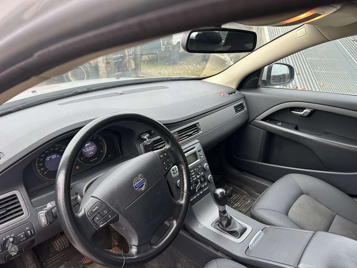 Volvo V70, 2.0 l., Универсал