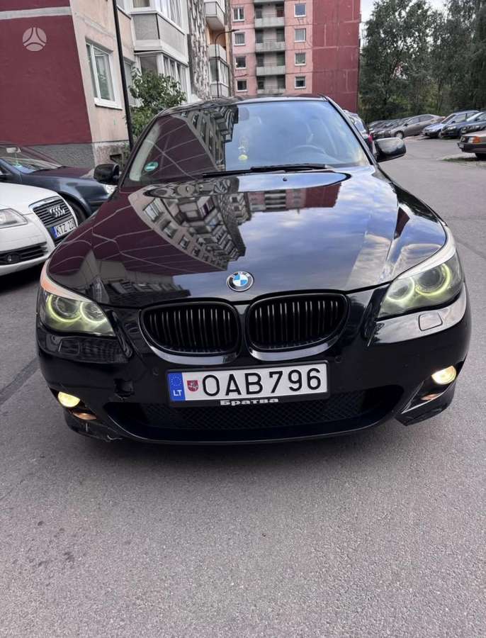 BMW 525