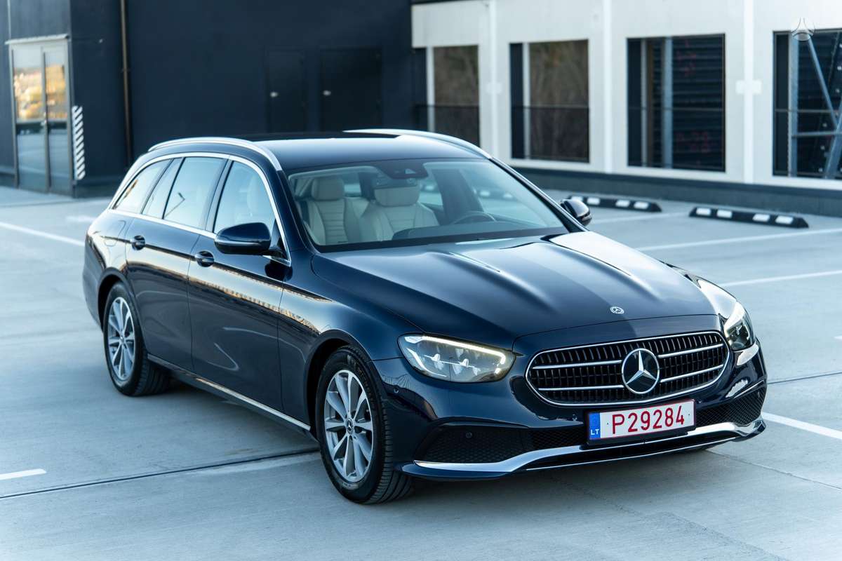 Mercedes-Benz E200