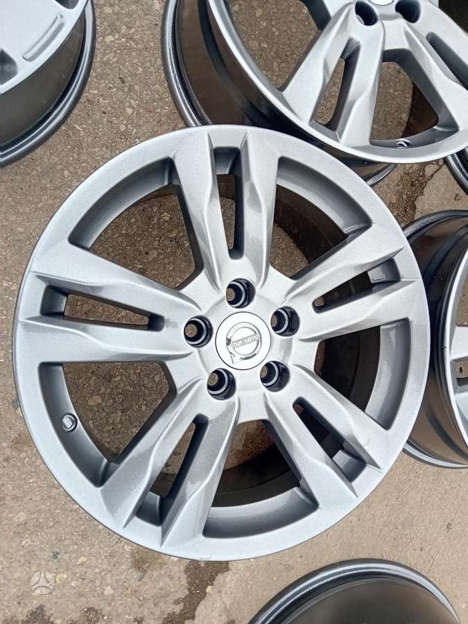 Volvo, light alloy, R17