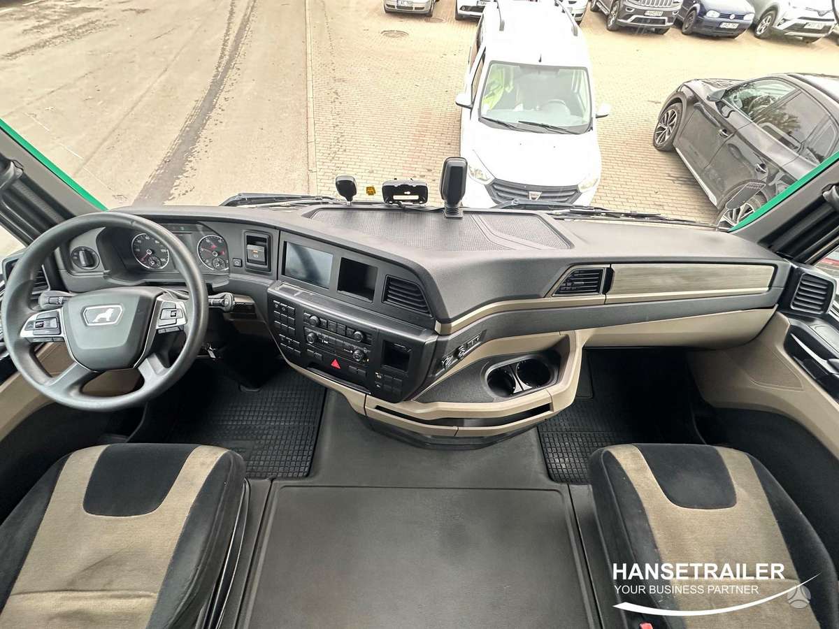 MAN TGX 18.470 Mega Low Deck, 2 спальных места