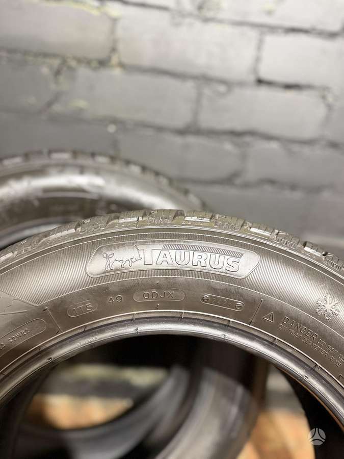 Taurus Winter, winter 215/60 R16