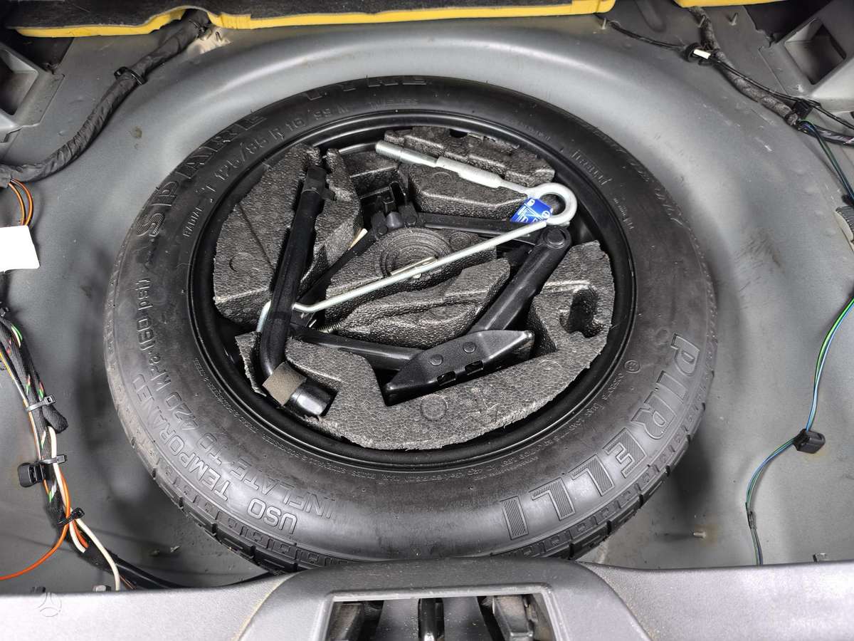 Volvo XC70, 2.4 l., Универсал