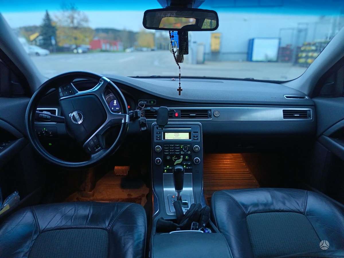 Volvo V70, 2.0 l., universalas