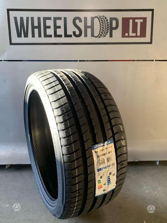 Triangle TH202, летние 255/35 R19