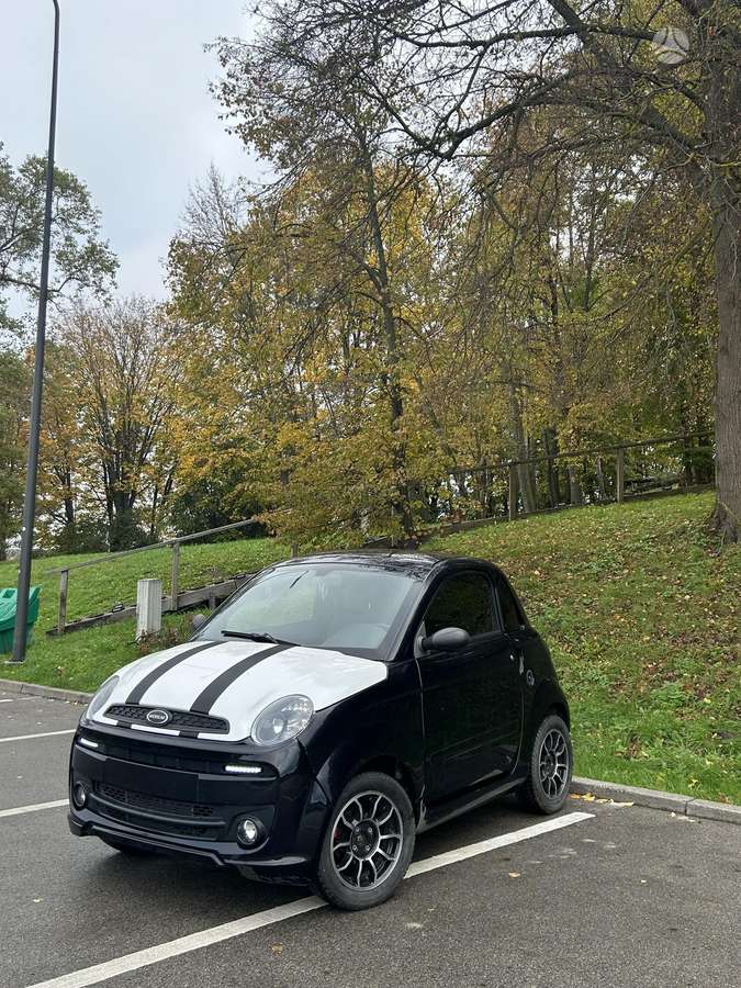 Microcar DUE, coupe