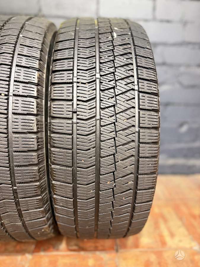 Bridgestone Blizzak Ice, winter 215/55 R17