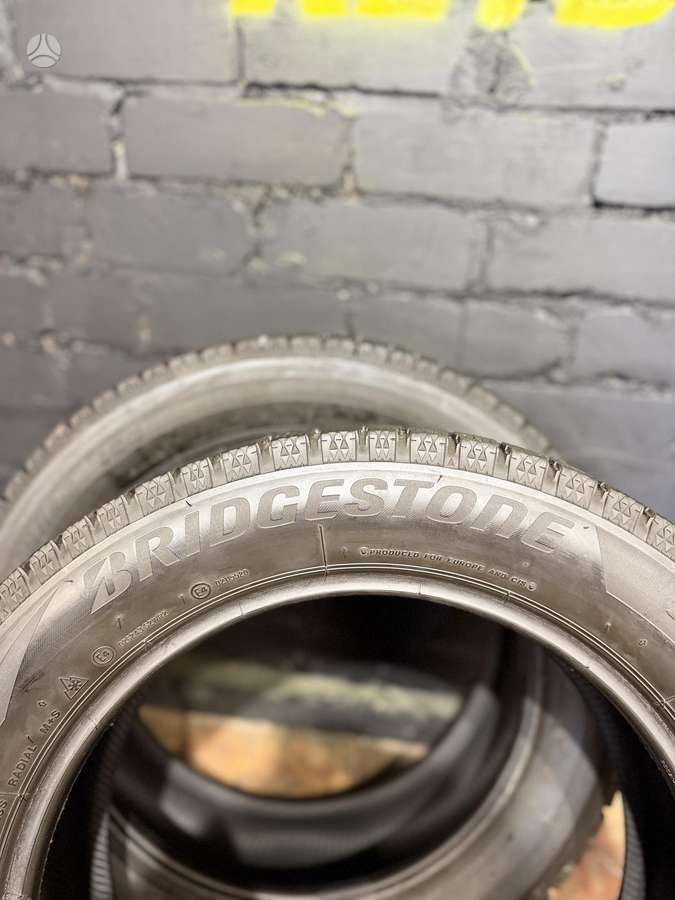 Bridgestone Blizzak Ice, winter 215/55 R17