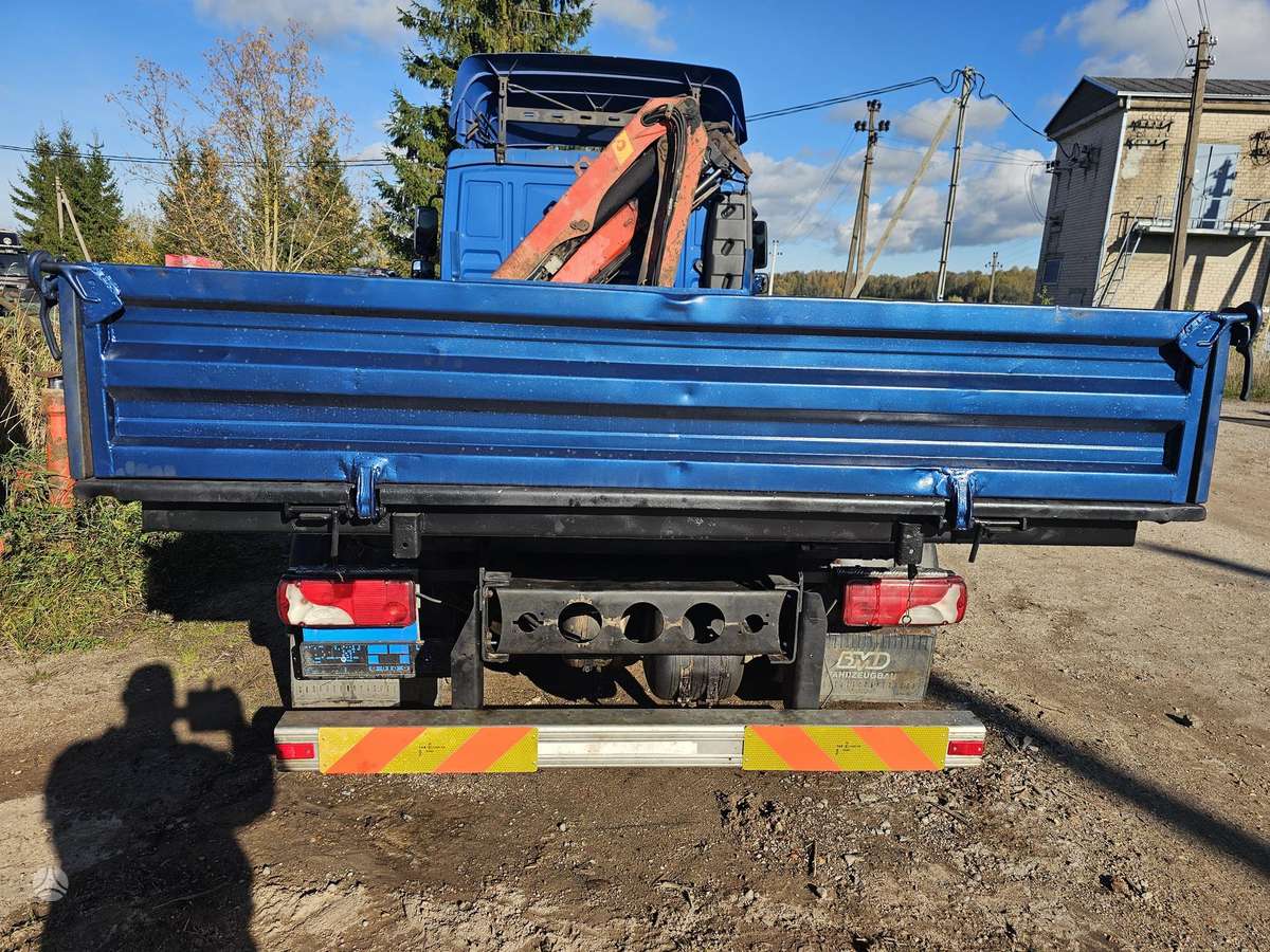 MAN TGL 12.220, dumpers with crane