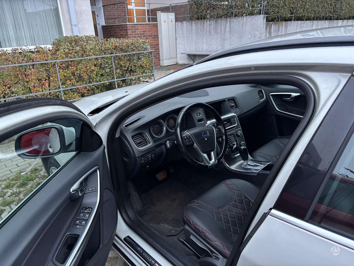 Volvo V60, 2.4 l., Универсал