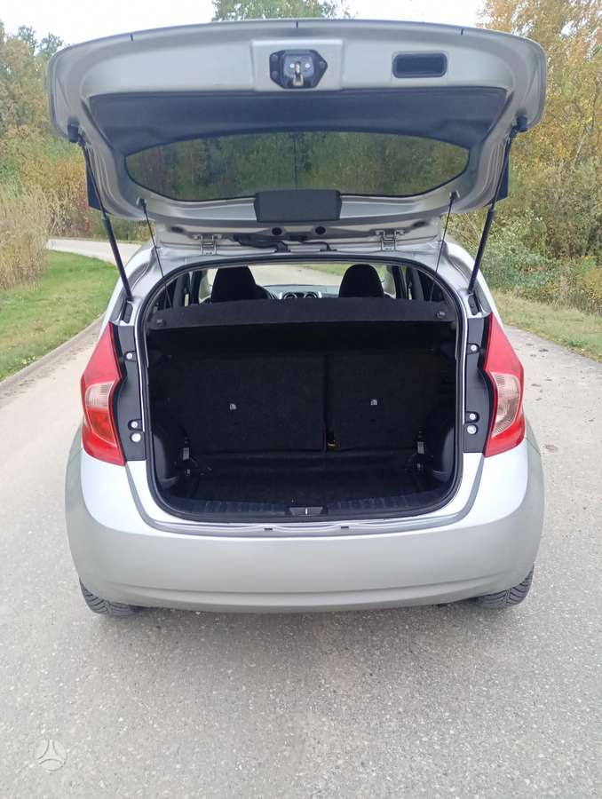 Nissan Note, 1.2 l., hatchback