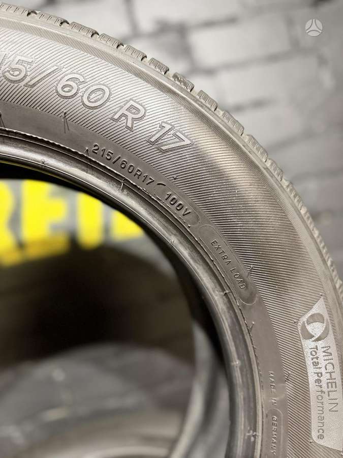 Michelin CrossClimate, всесезонные 215/60 R17