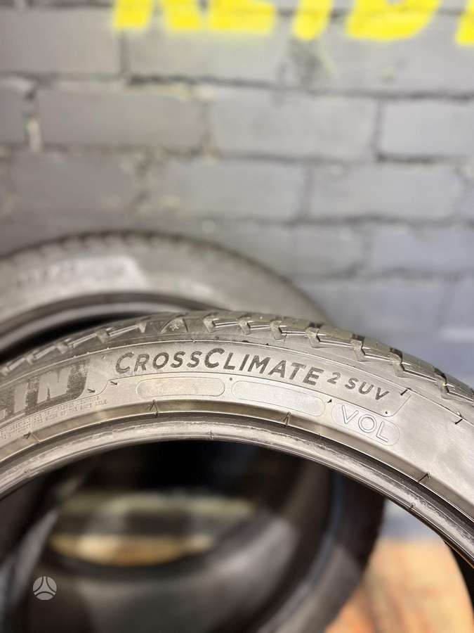 Michelin Cross Climate 2 SUV, всесезонные 255/40 R20