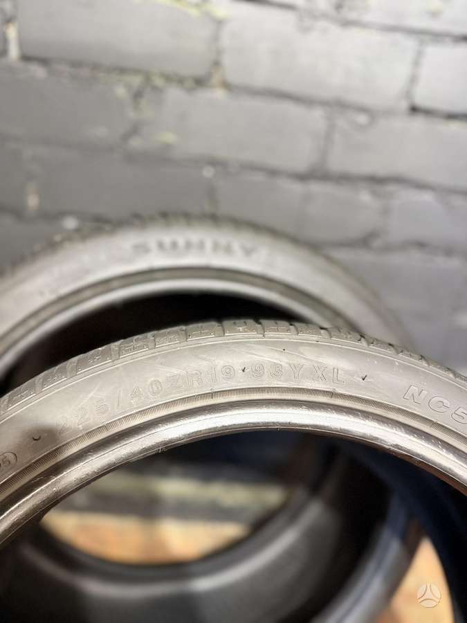Sunny NC501, universalios 225/40 R19