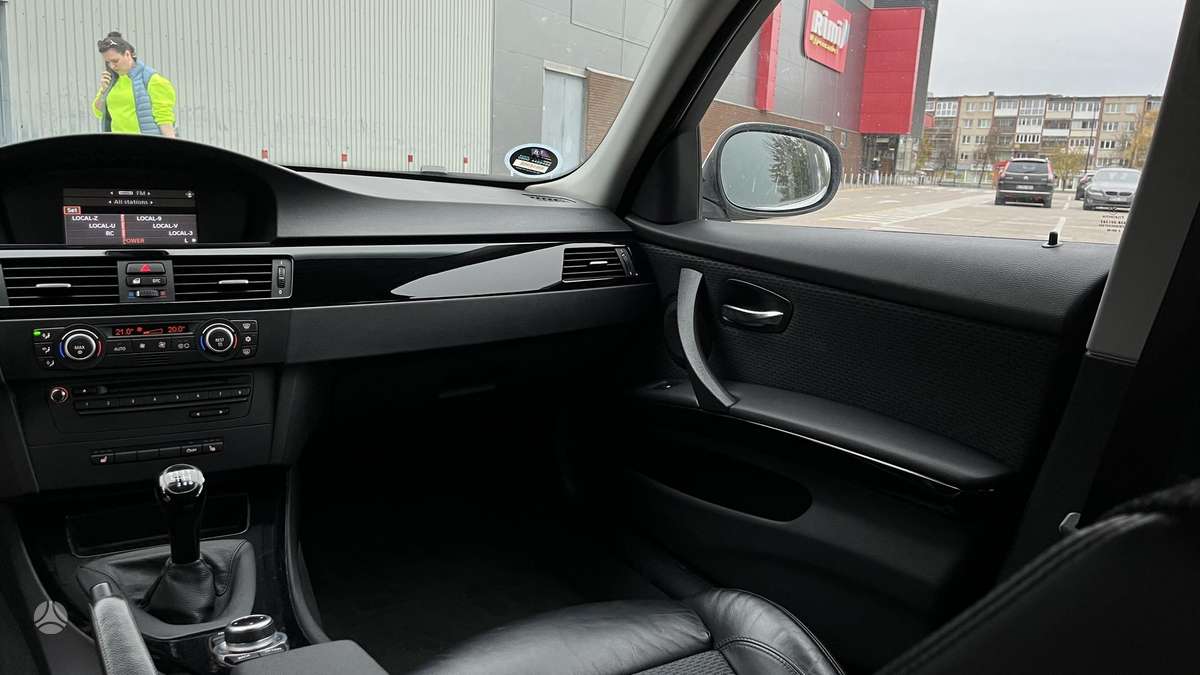 BMW 320, 2.0 l., Универсал