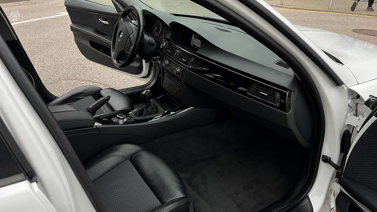 BMW 320, 2.0 l., Универсал
